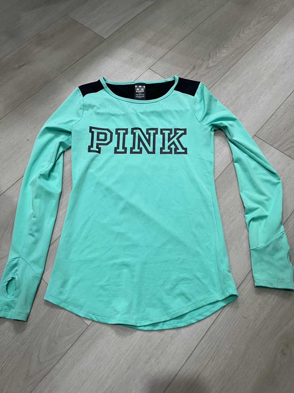 PINK Victoria's Secret Long Sleeve Tee for Women - Mint